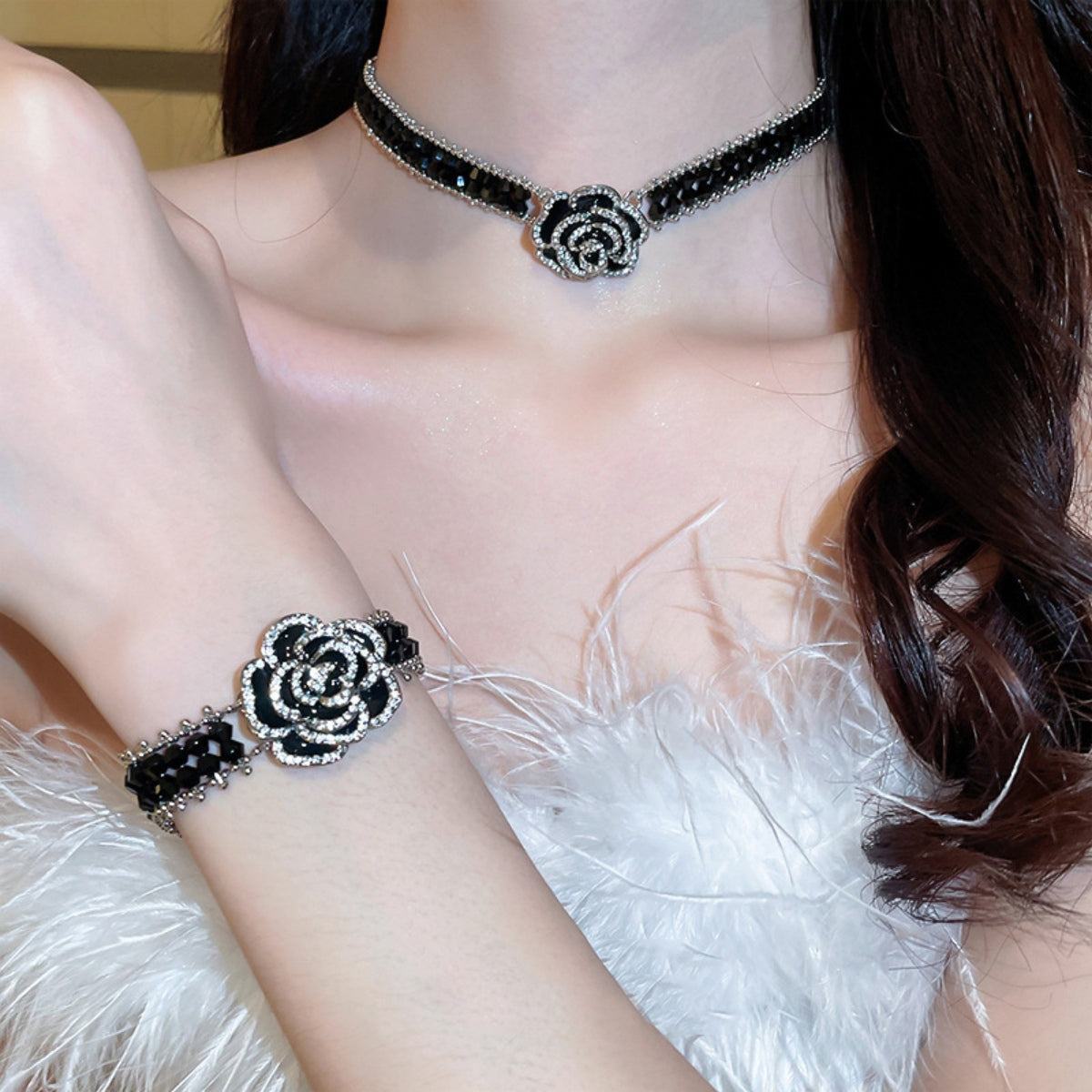 Trendy Jewelry in 2025: The Hottest Styles to Watch