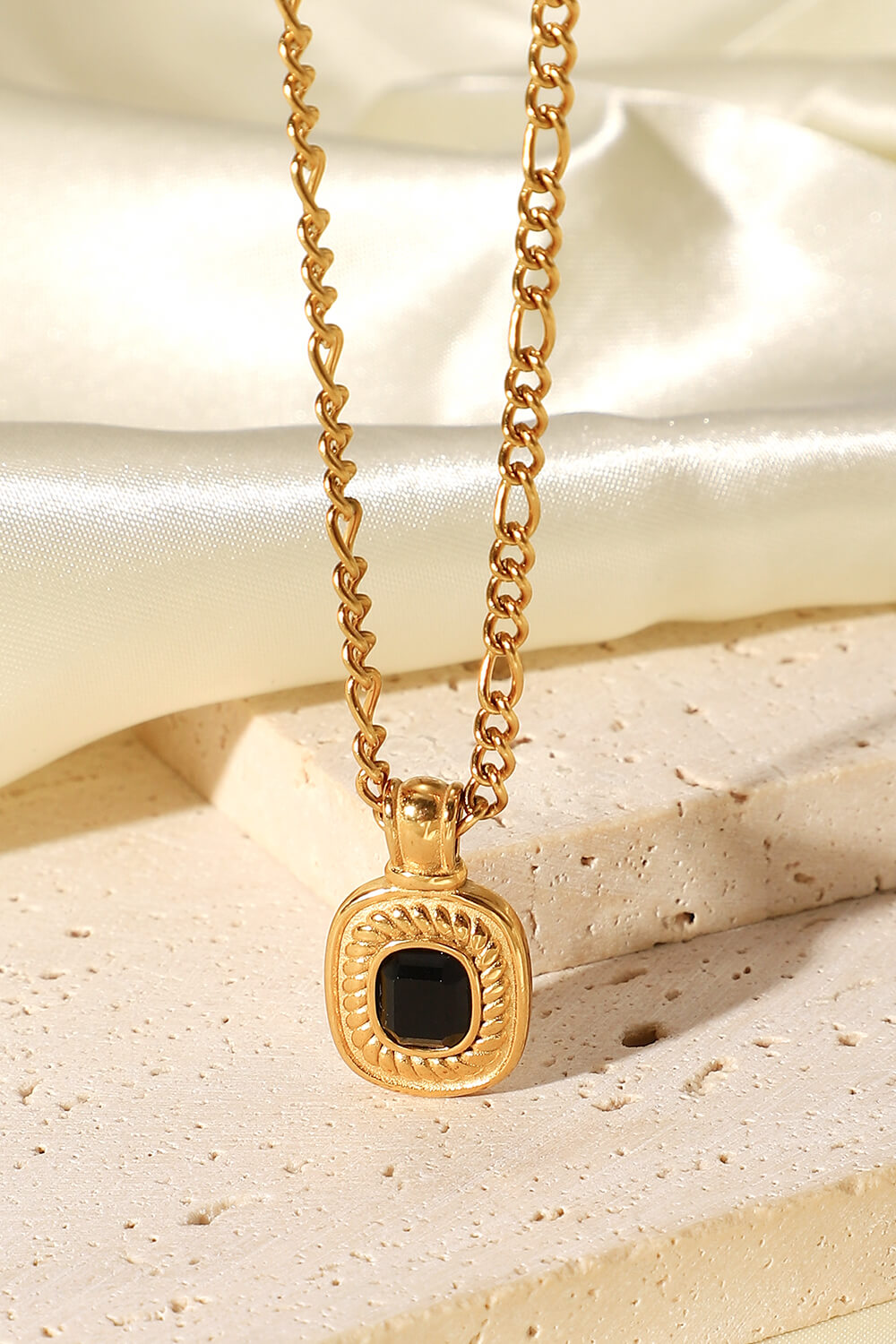 gold rhinestone pendant chain