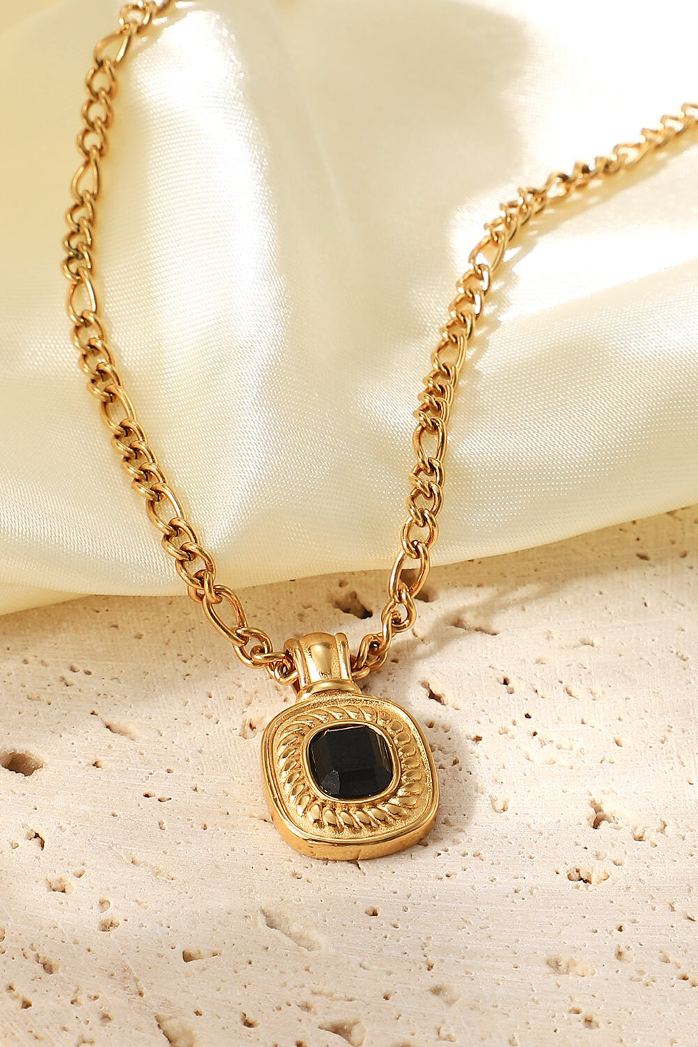 gold rhinestone pendant chain