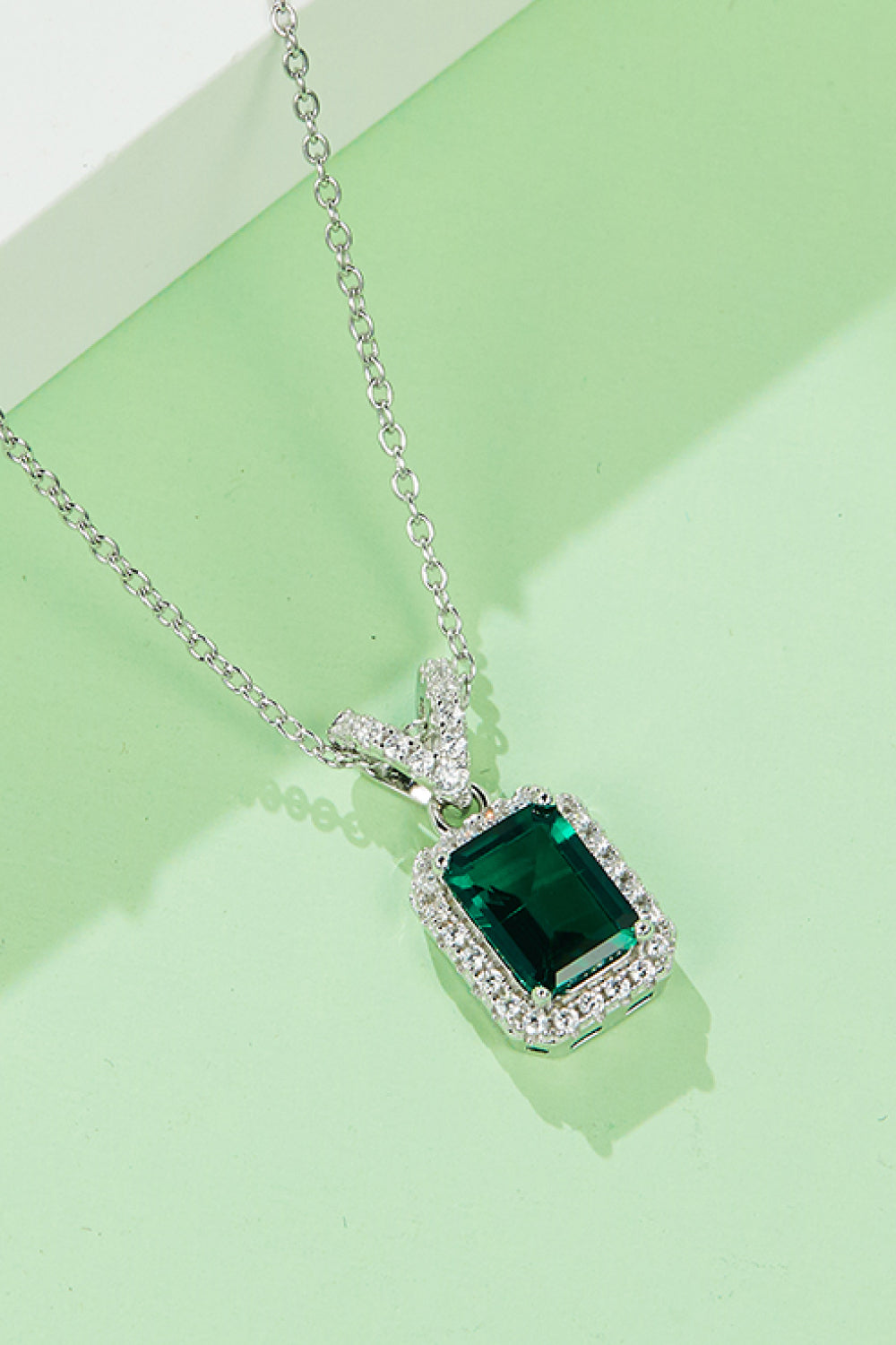 1 25ct lab emerald pendant