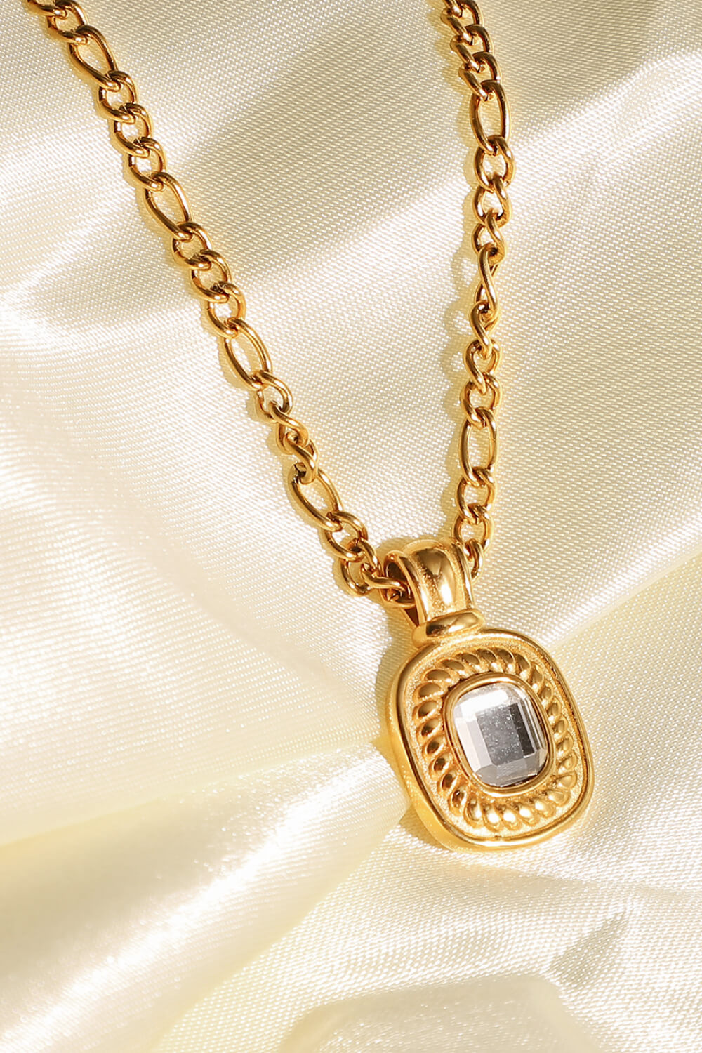 gold rhinestone pendant chain