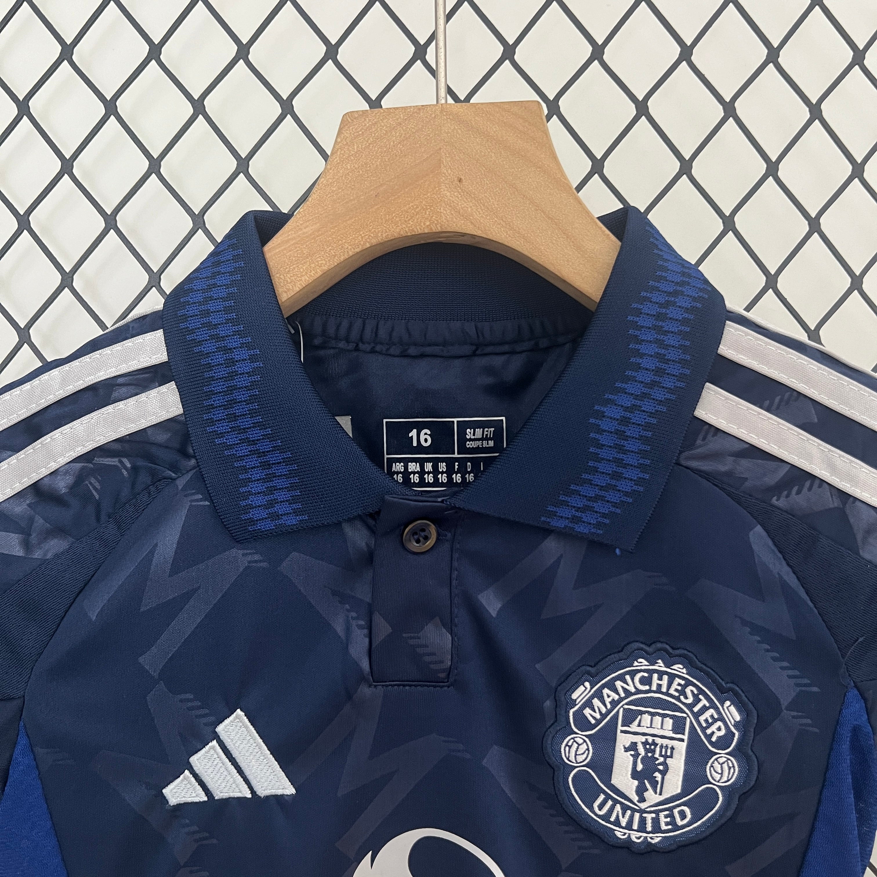 Manchester united 24 25 - Kids Kit Away