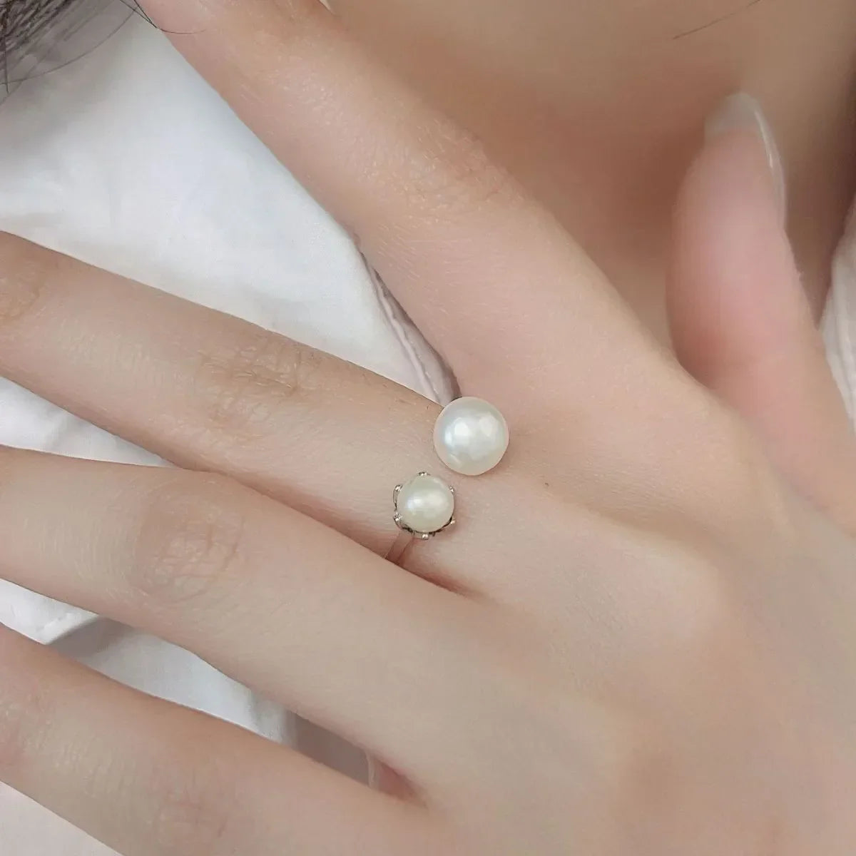 Jewelry and British Women: A Timeless Affair