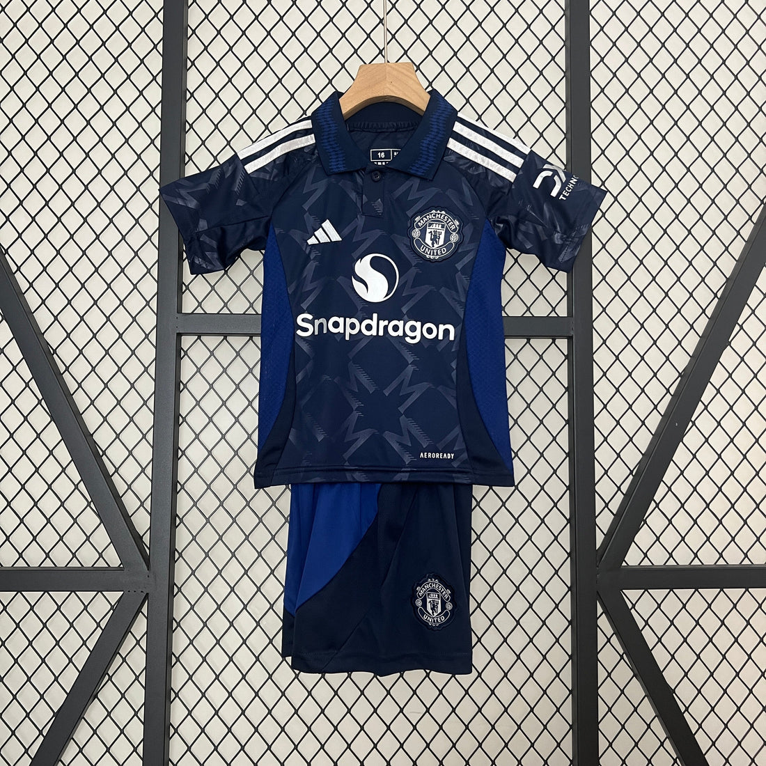 Manchester united 24 25 - Kids Kit Away