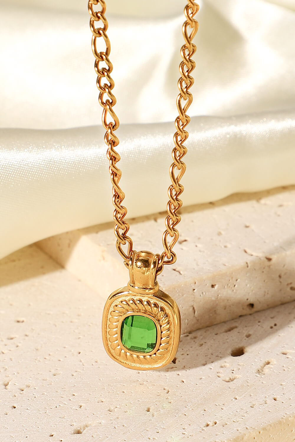 gold rhinestone pendant chain