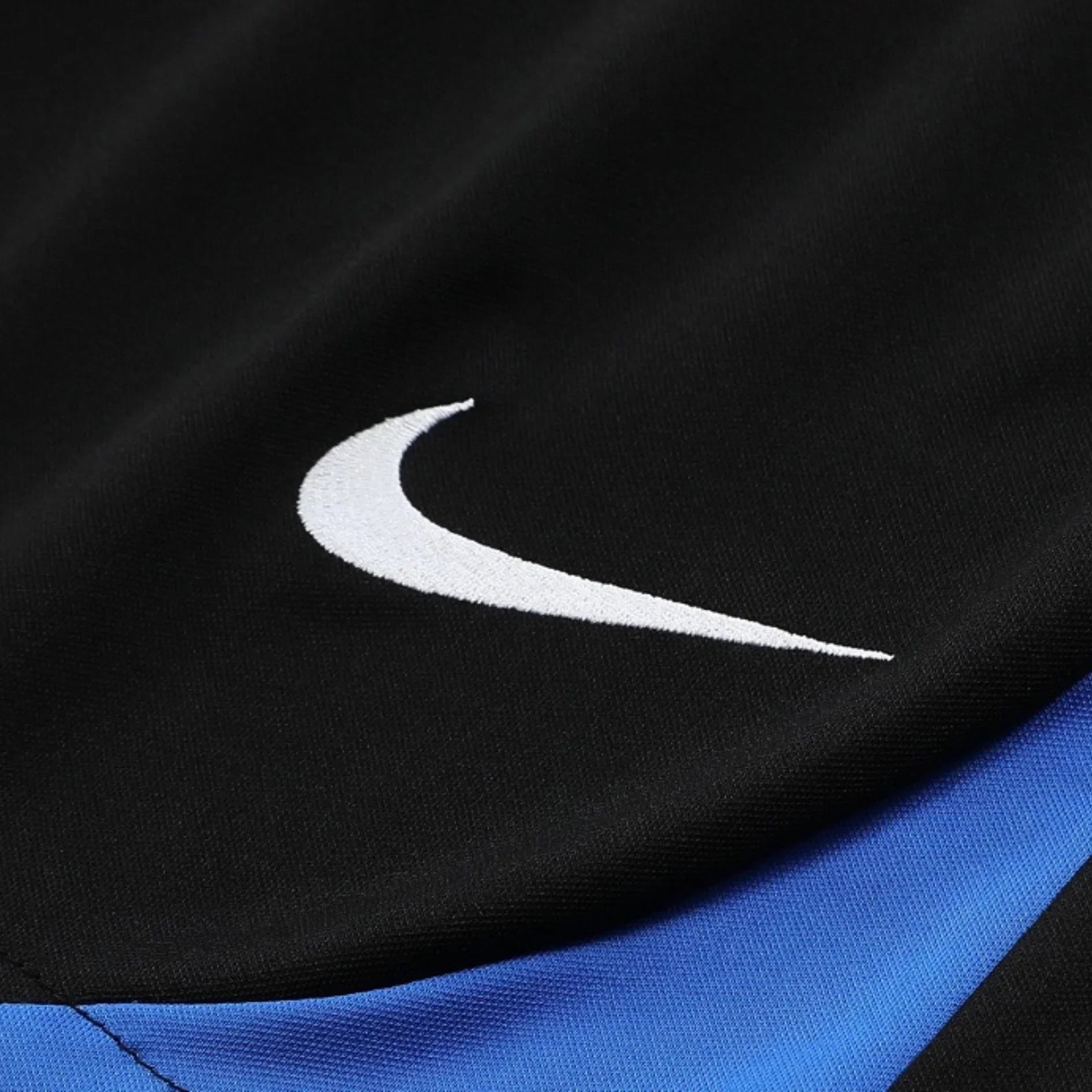 Barcelona Black Training Set 2024-25