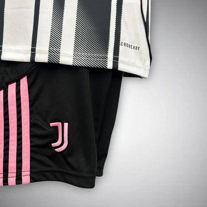 2025-26 Juventus Home Kids Football Kit