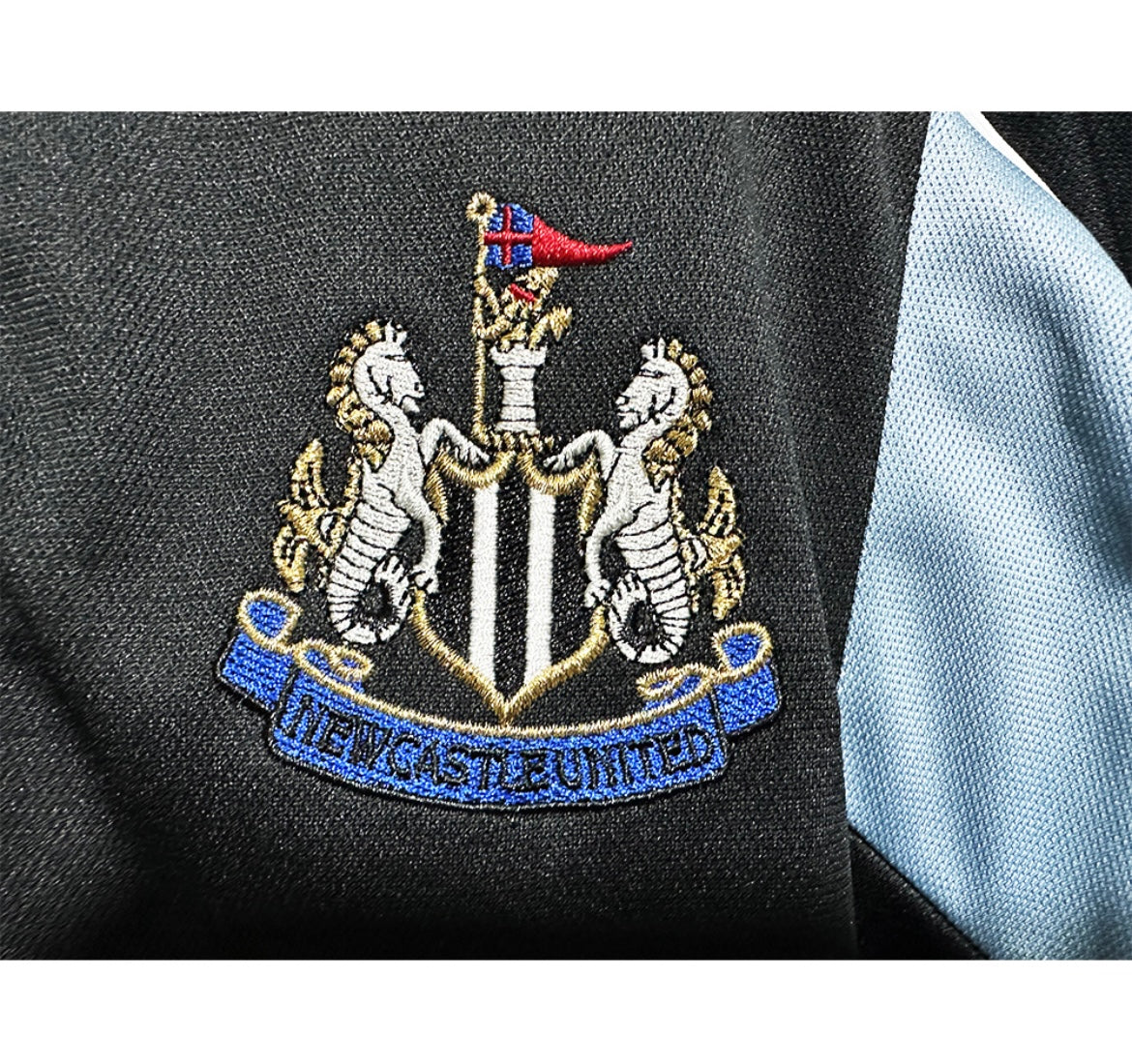 Newcastle United 2000/01 Away Shirt