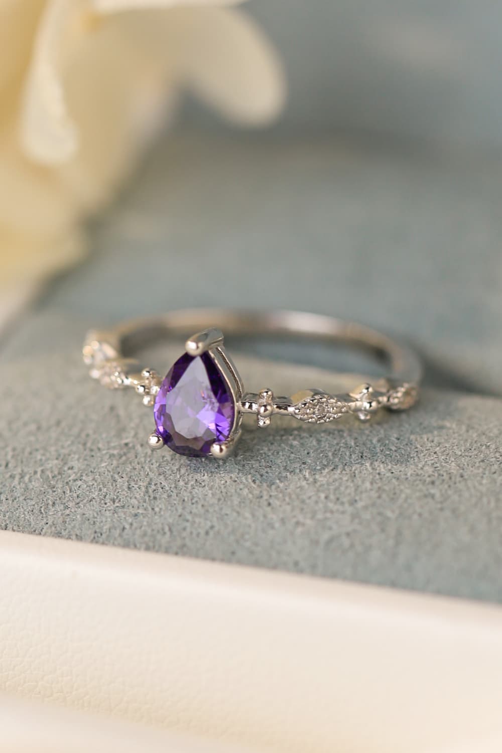amethyst silver circle