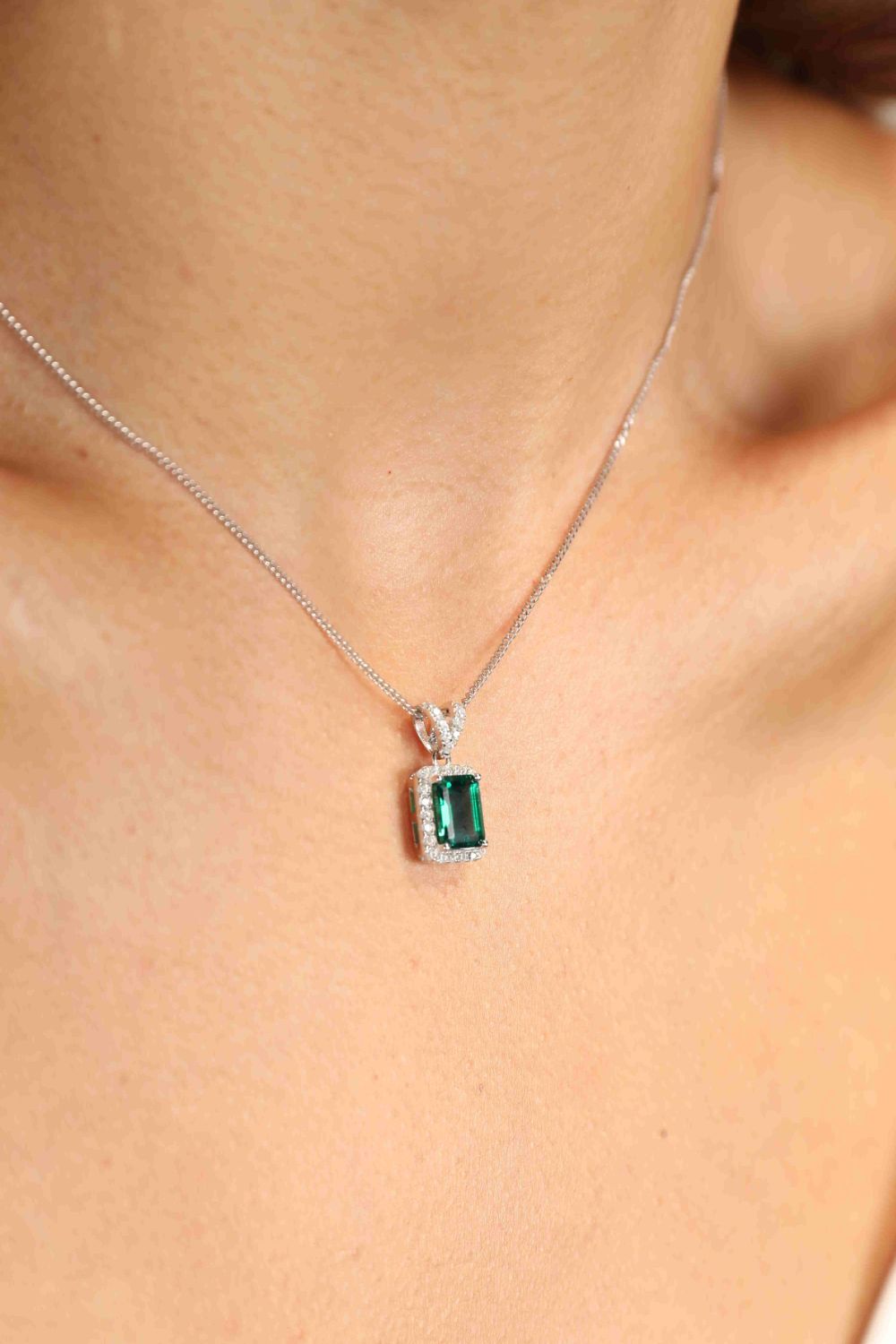 1 25ct lab emerald pendant