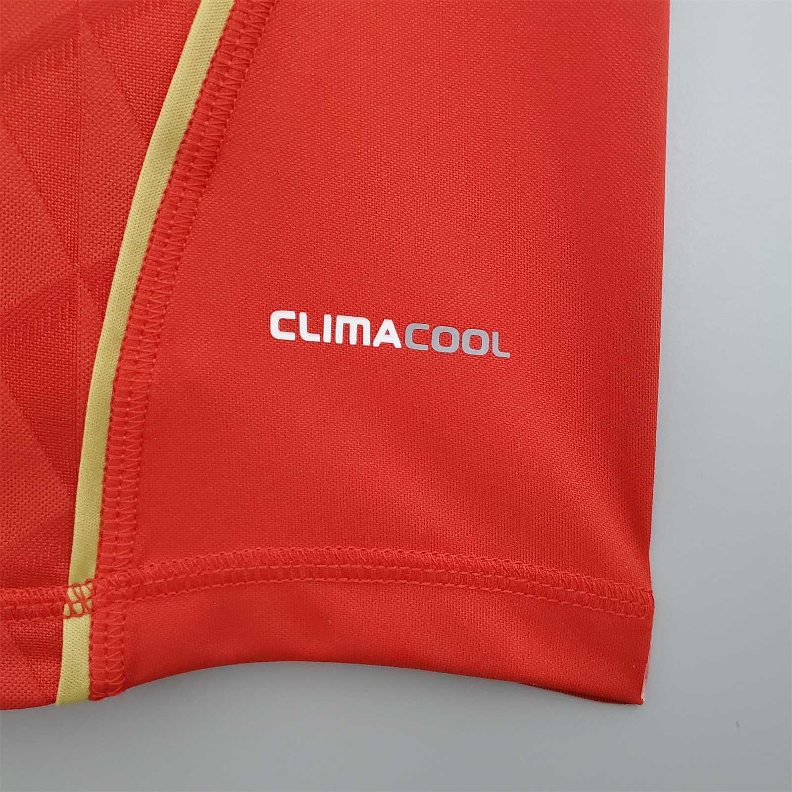 2010/11 Liverpool Retro Shirt