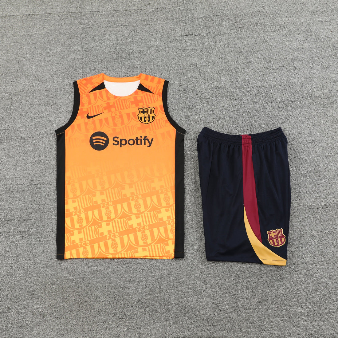 Barcelona Orange Training Set 2024-25