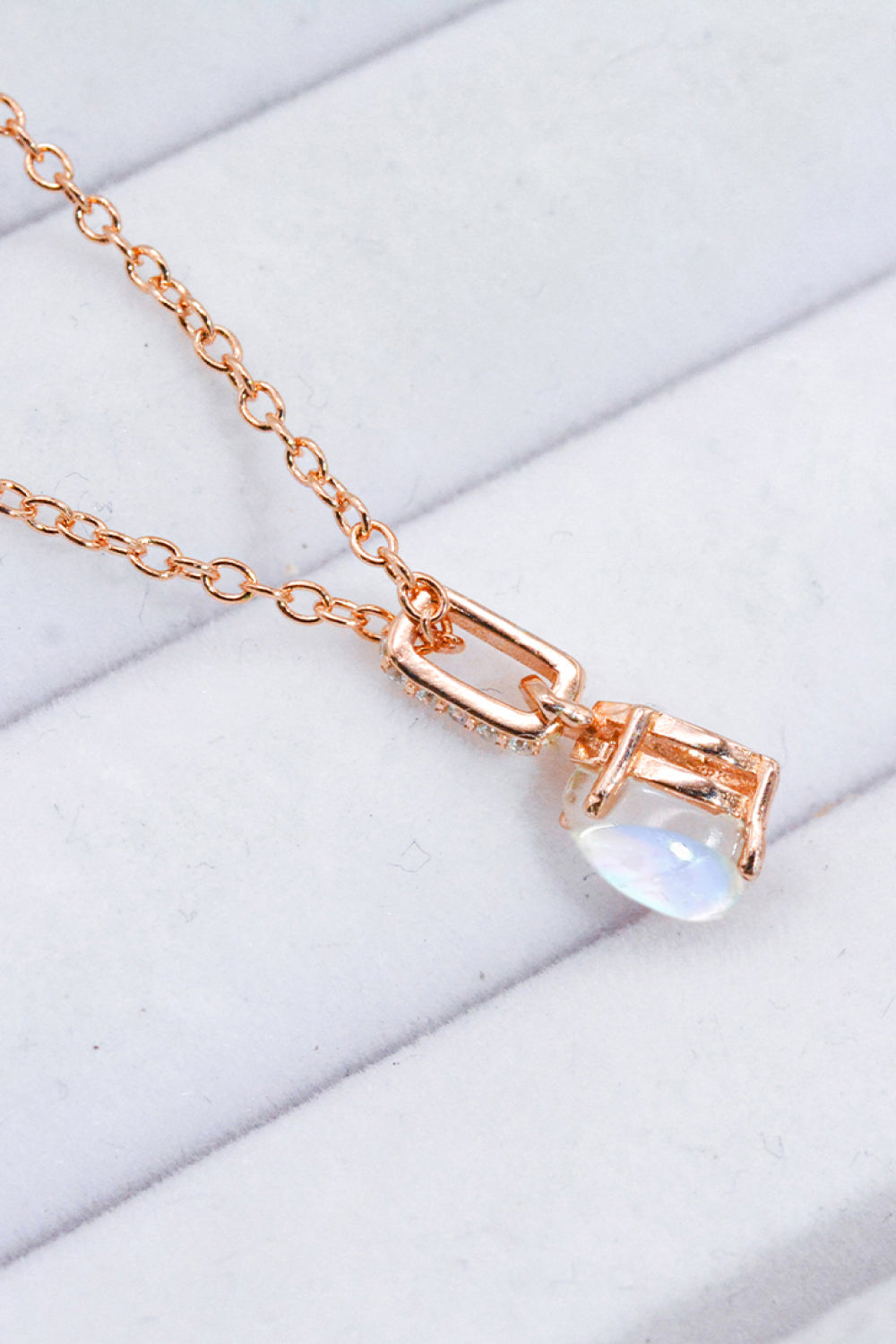 moonstone teardrop neckchain