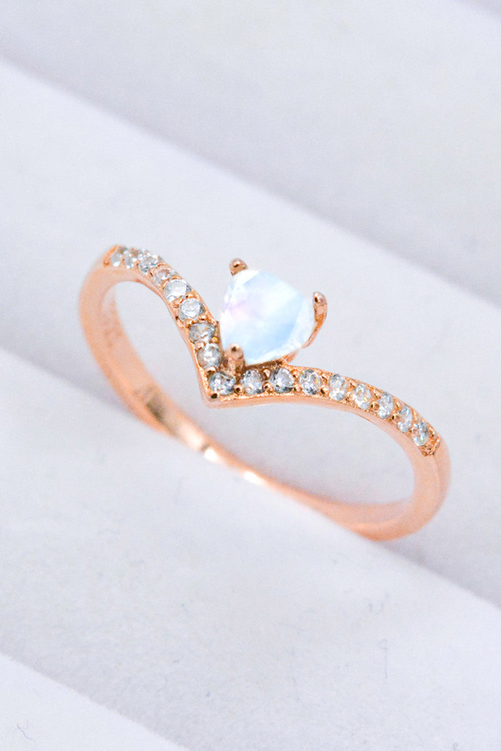 heart moonstone silver ring