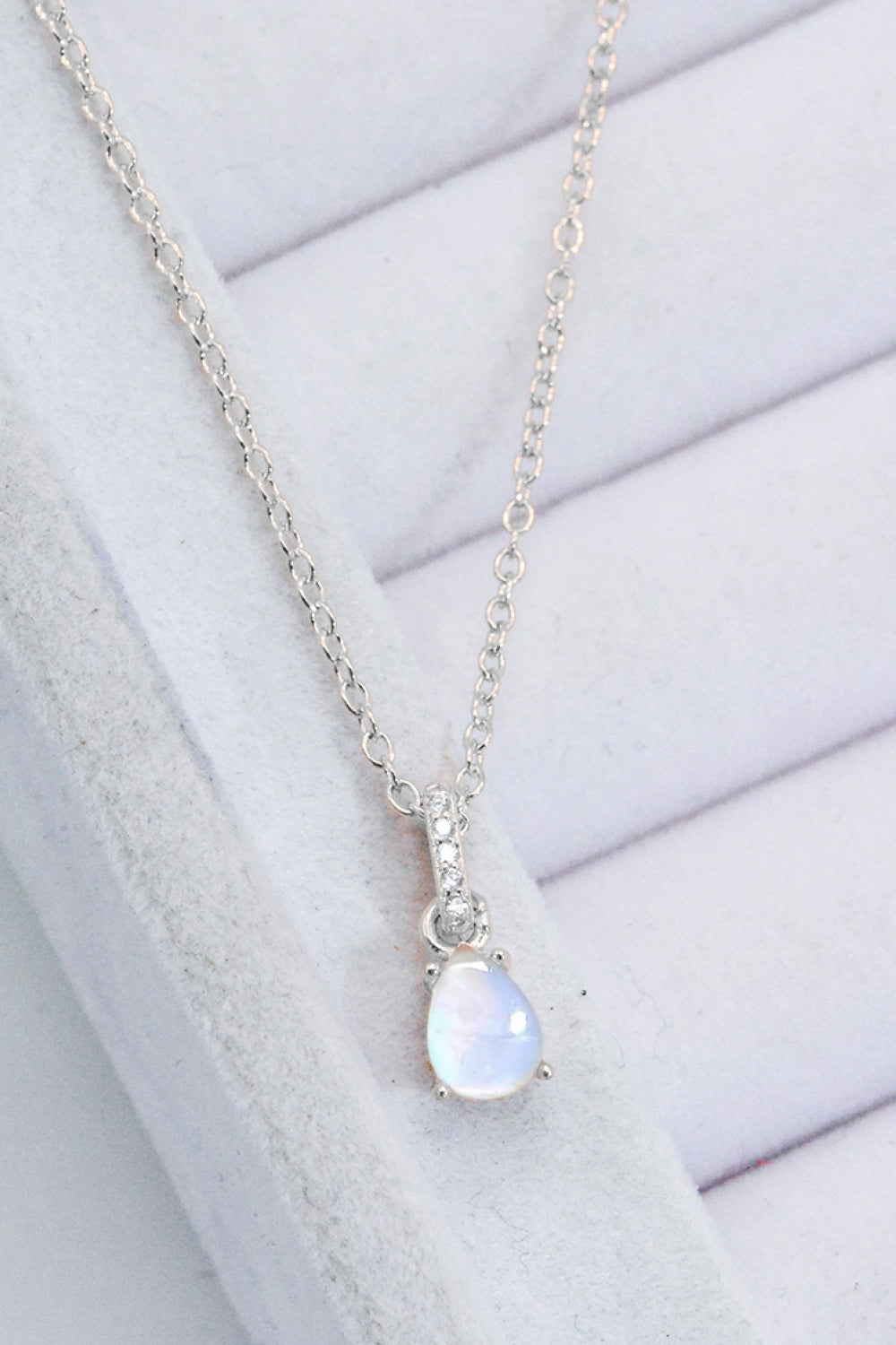moonstone teardrop neckchain