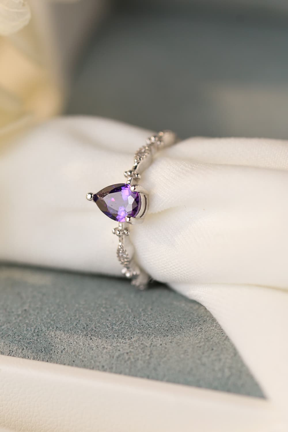 amethyst silver circle