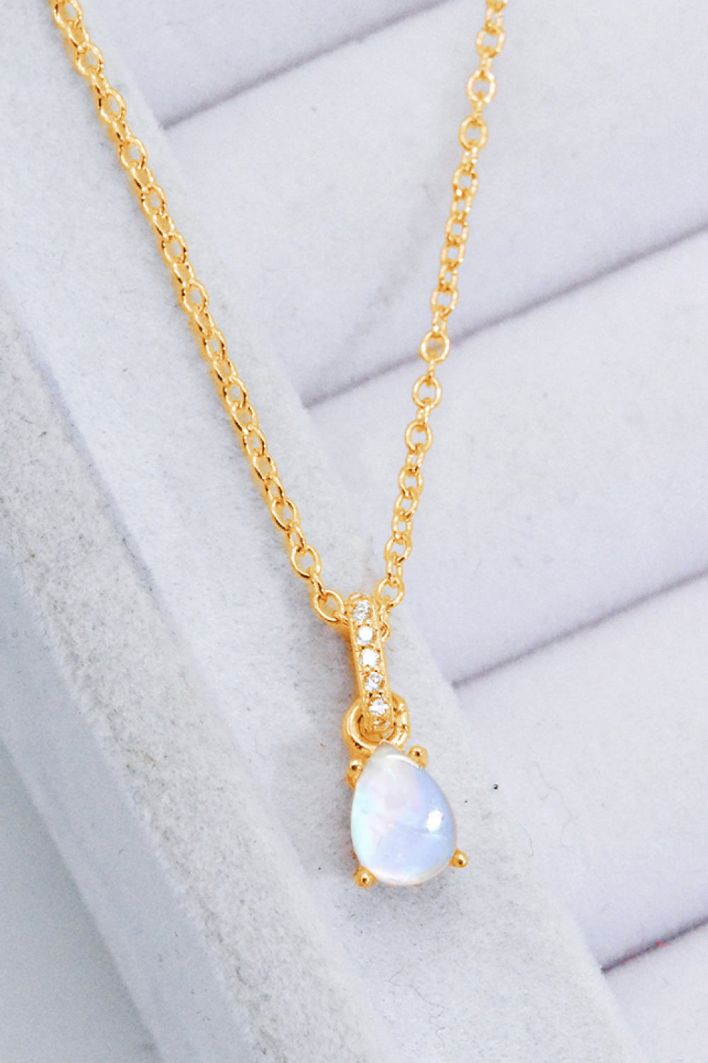 moonstone teardrop neckchain