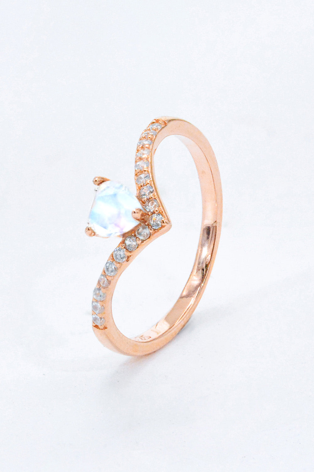 heart moonstone silver ring