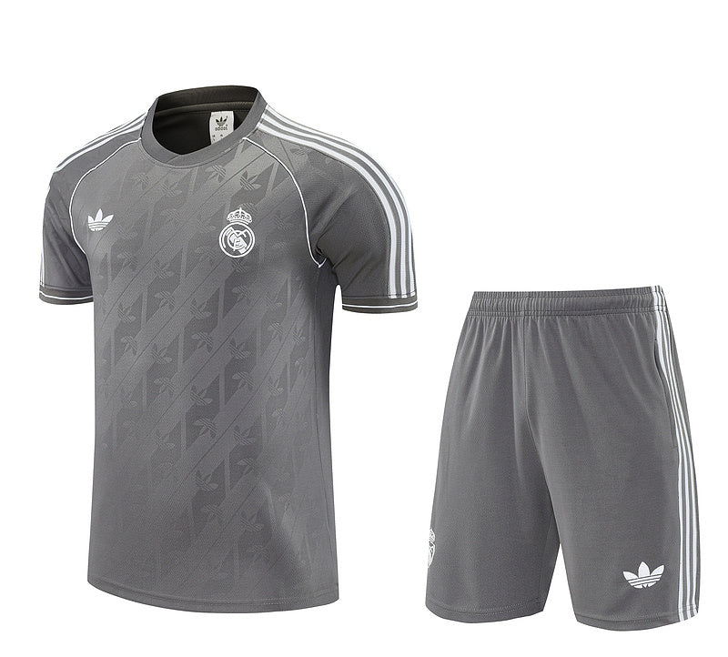2025-26 Real Madrid Training Set