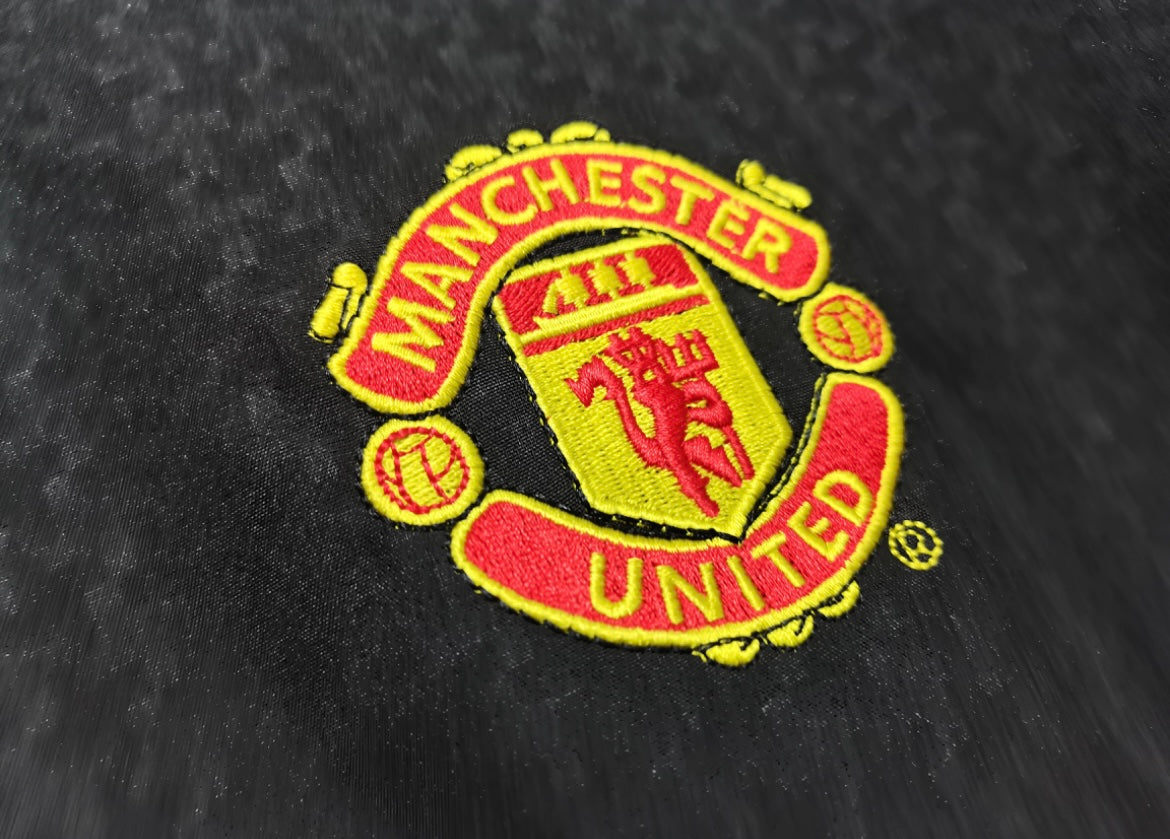 2003/04 Manchester United Away Shirt