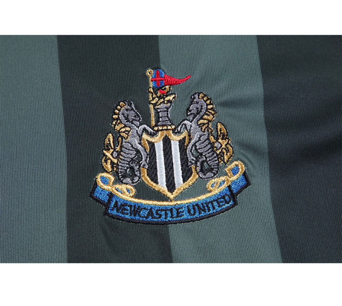Newcastle United 2004/05 Away Shirt