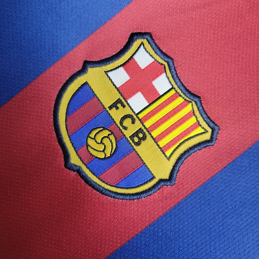 FC Barcelona 2010-2011 - Kids Football Kit