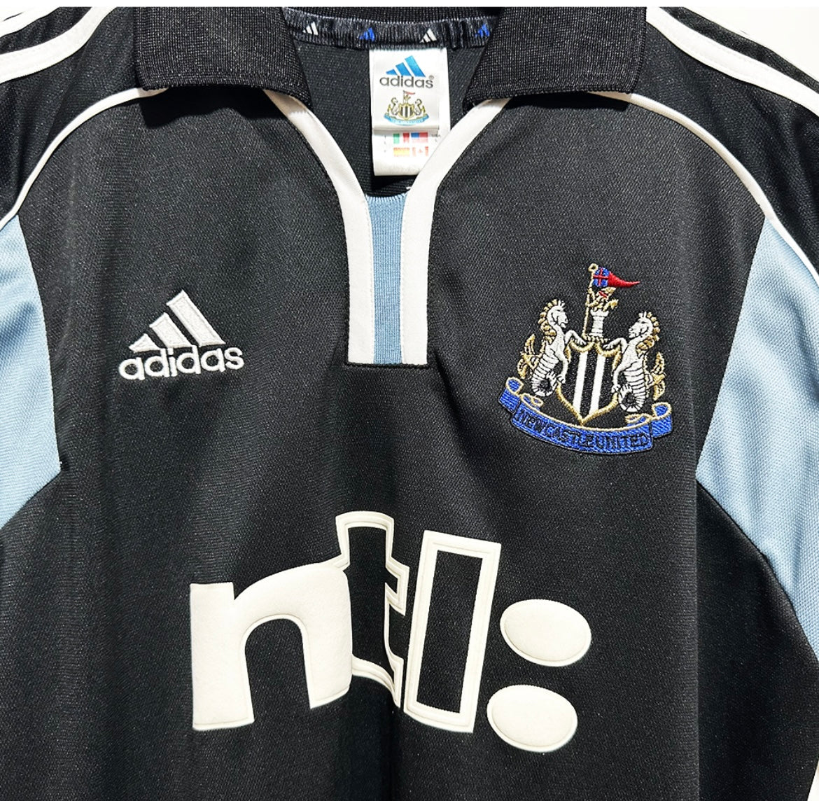 Newcastle United 2000/01 Away Shirt