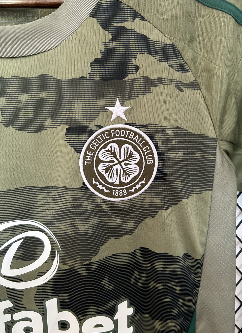 Celtic Shirt 2024-25 Third Camo
