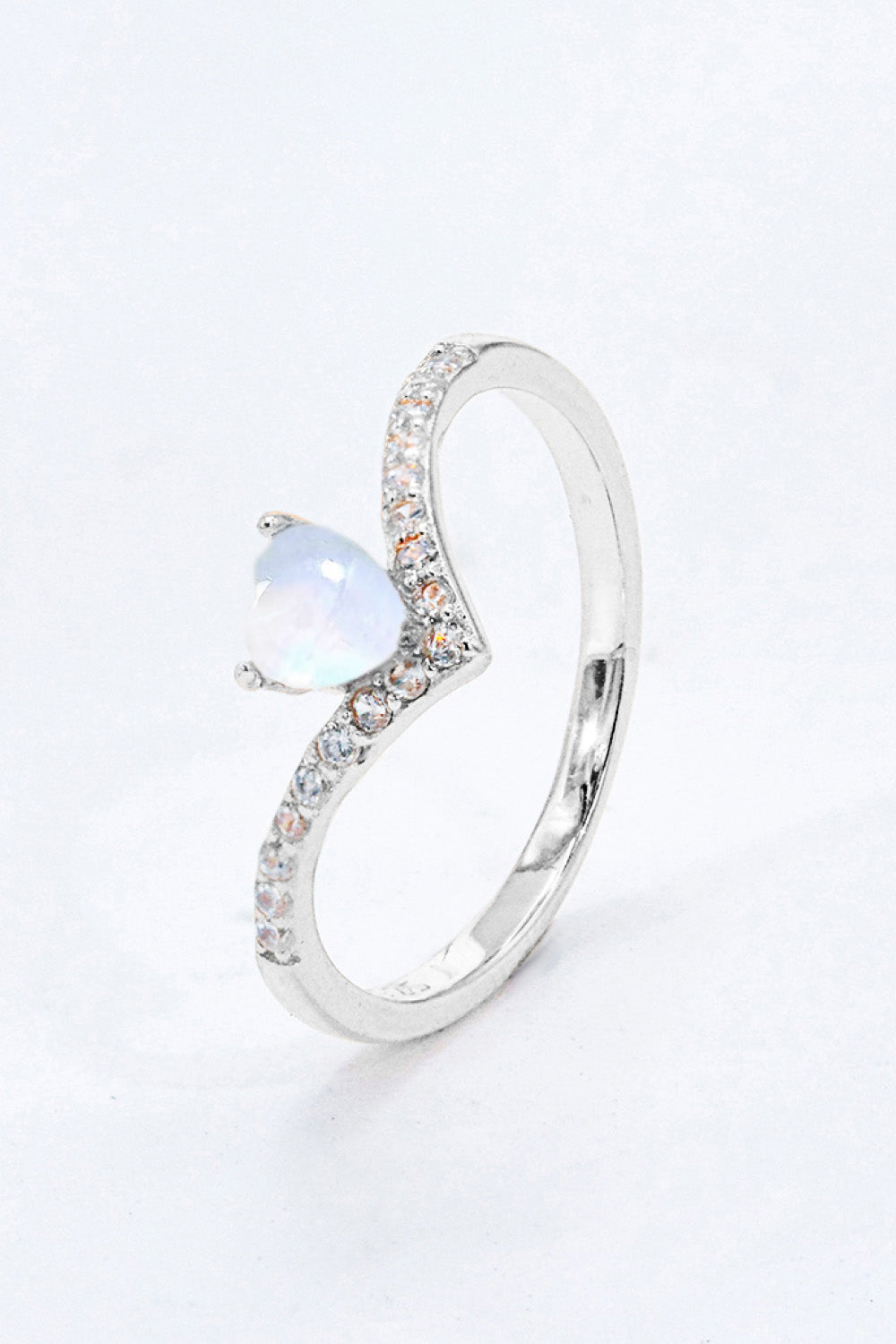 heart moonstone silver ring